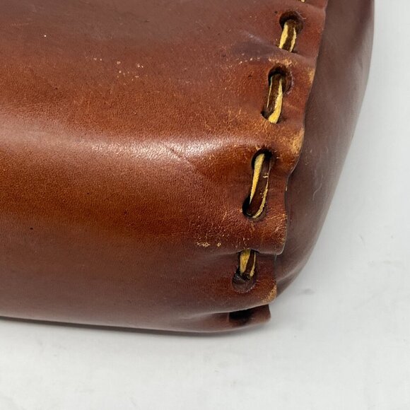 Vintage handmade leather shoulder bag stitching floral 1970s tooling - Picture 7 of 16